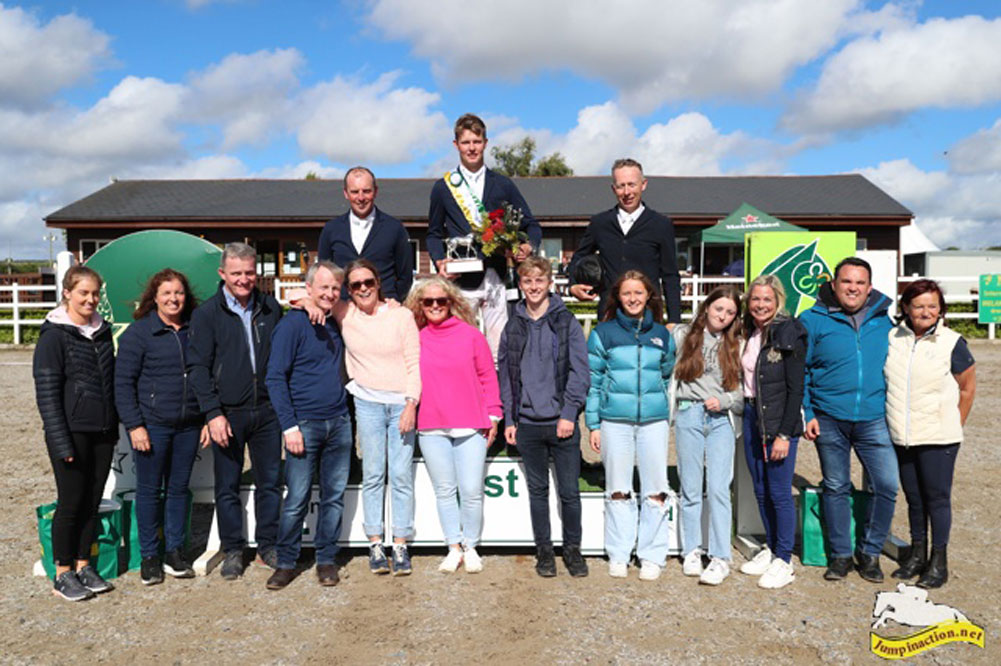 Fitzpatrick Family congraluating 7/8 yo Irish Championship Winner Rhys Williams with Ger O Neill as runner up and Dermot Lennon in third place. also included in photo is Barbara Fitzpatrick wife of late Leslie Fitzpatrick whom the class was in honour.