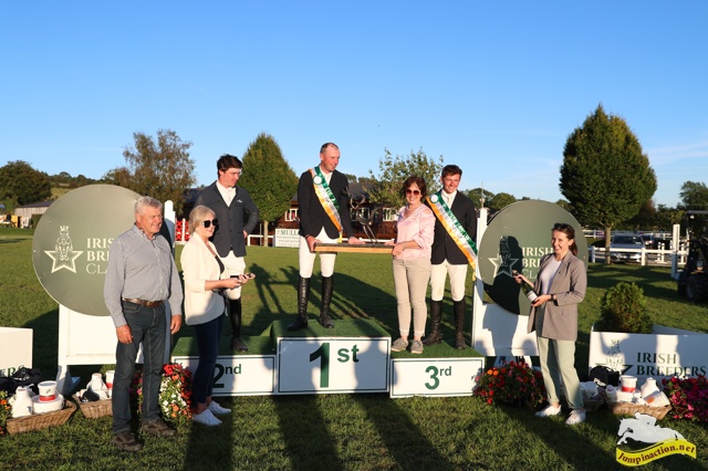 2023 Irish Breeders Classic Winners pictured with Maurice Cousins, Barnadown, Mikey Pender Runner Up, Ger O'Neill Winner and Nicholas Connors 3rd Place. Also pictured Liz Brennan, IBC, Sonja Egan, HSI Sponsor & Fiona Deegan, IBC